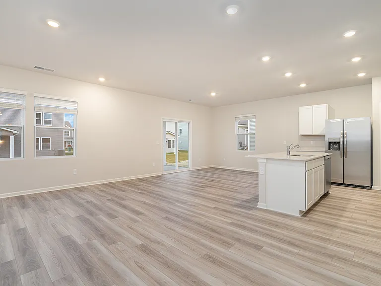 1052 Baltusrol Ln — Photo 6