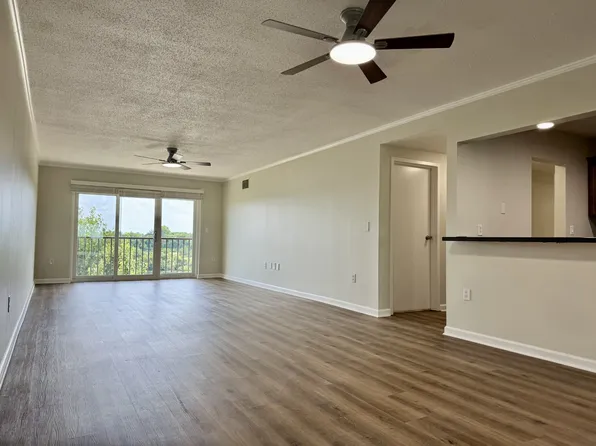 200 Sanders Ferry Rd APT 1505, Hendersonville, TN 37075