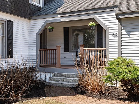4th image of 22 Colonial Way
