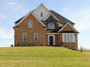 305 Two Creek Dr, Lynchburg, VA 24502
