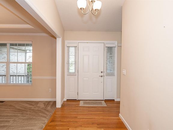 5th image of 1866 Park Pl