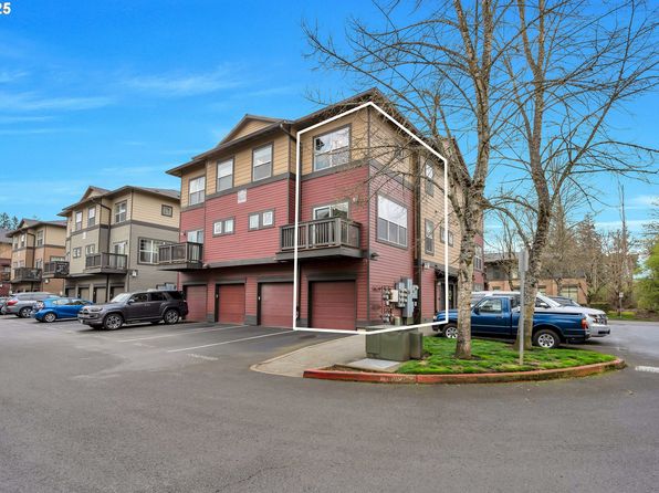 22828 SW Forest Creek Dr UNIT 203, Sherwood, OR 97140