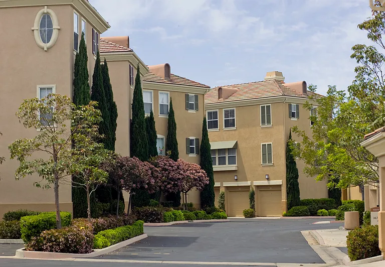 Newport Ridge Apartment Homes — Photo 9