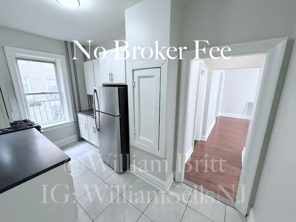 125-127 Corbin Ave, Jersey City, NJ
