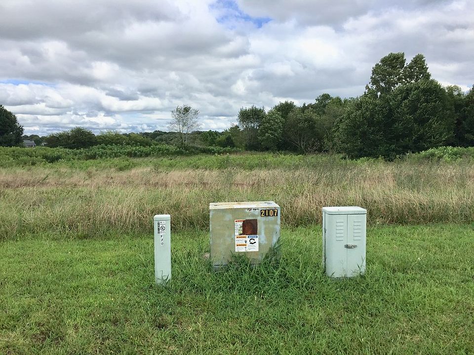 2nd image of 58 Walker Lake Dr