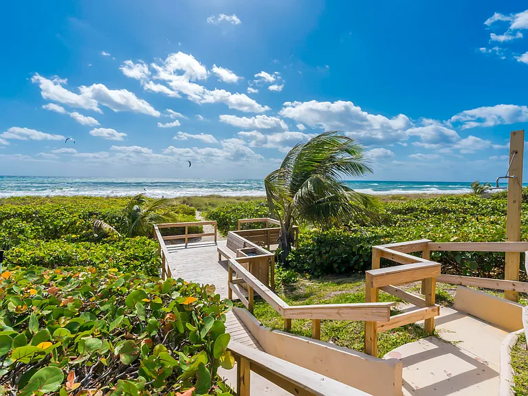 2871 N Ocean Blvd #C307 — Photo 3