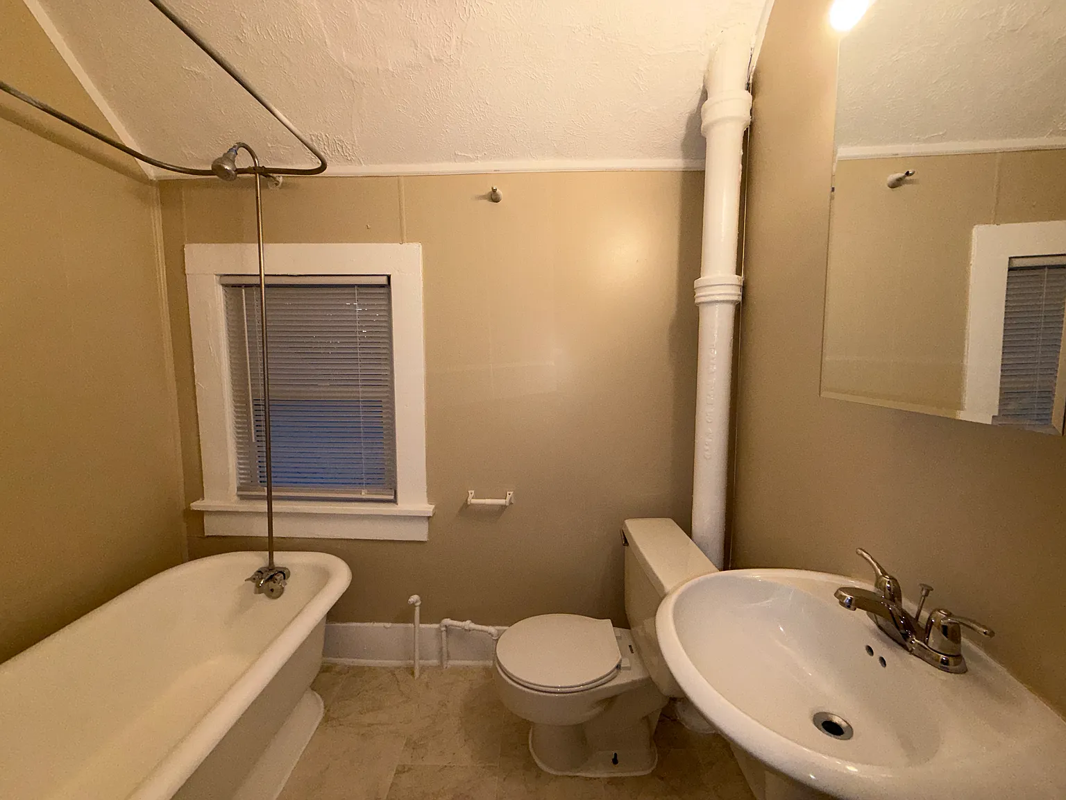 2 bed, 500 sqft, $850 — Photo 4