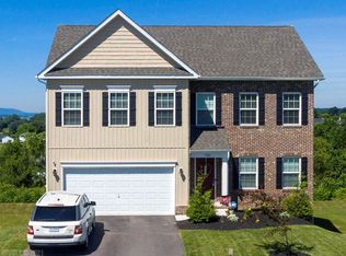 760 Keystone Dr, Christiansburg, VA 24073