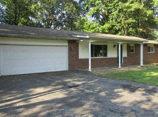 70 E Church St, Raleigh, IL 62977