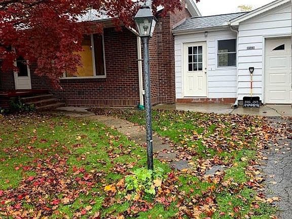 4th image of 3823 Franklin Ave