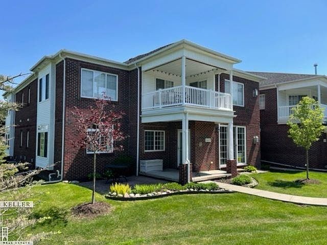 1st image of 6853 Boulder Pointe Dr #39