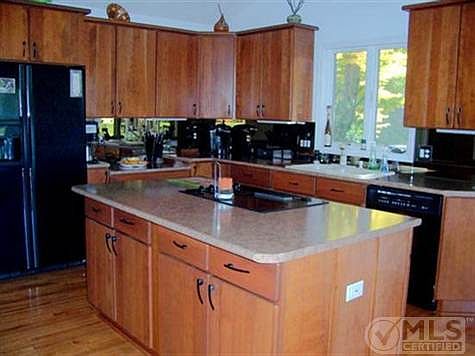 3rd image of 9413 Briarstone Dr