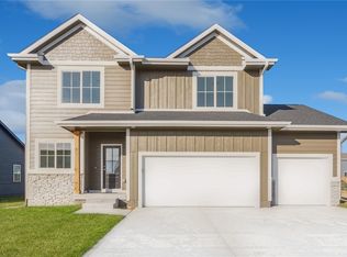 3112 NW 27th Cir, Ankeny, IA 50023