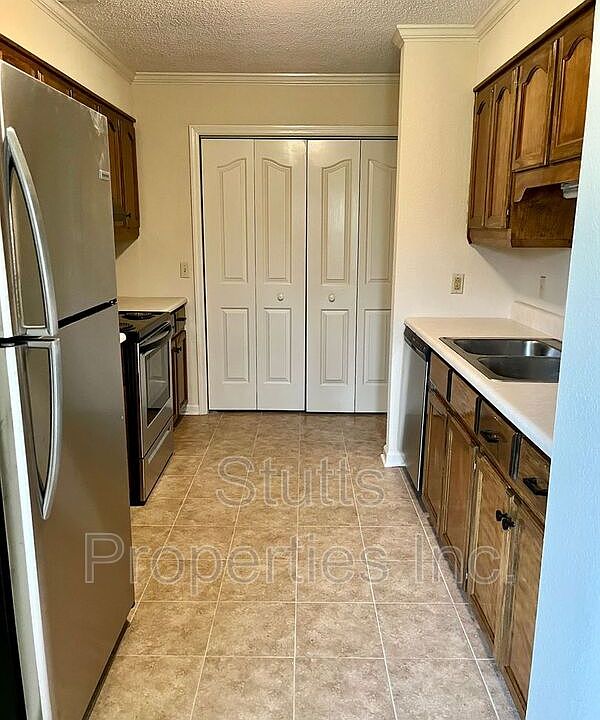 1st image of 2424 Roberts Ln Unit 42