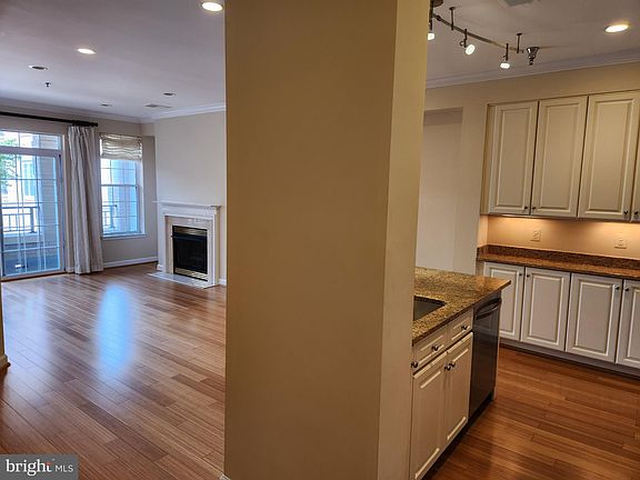 3rd image of 10328 Sager Ave Unit 124