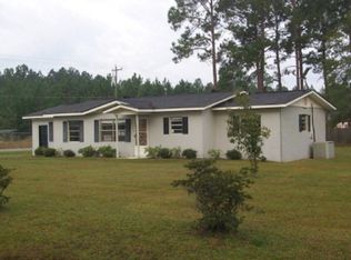 58 Graham St, Hazlehurst, GA 31539