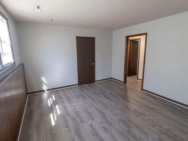 1804 Sylvan Ln — Photo 22