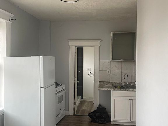 3rd image of 78 W 25th St Floor 2