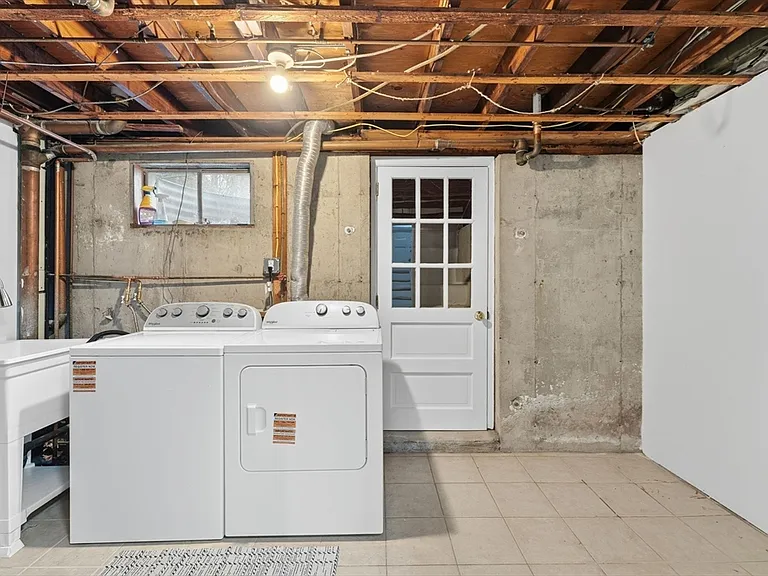 38 Juniper Ln — Photo 26