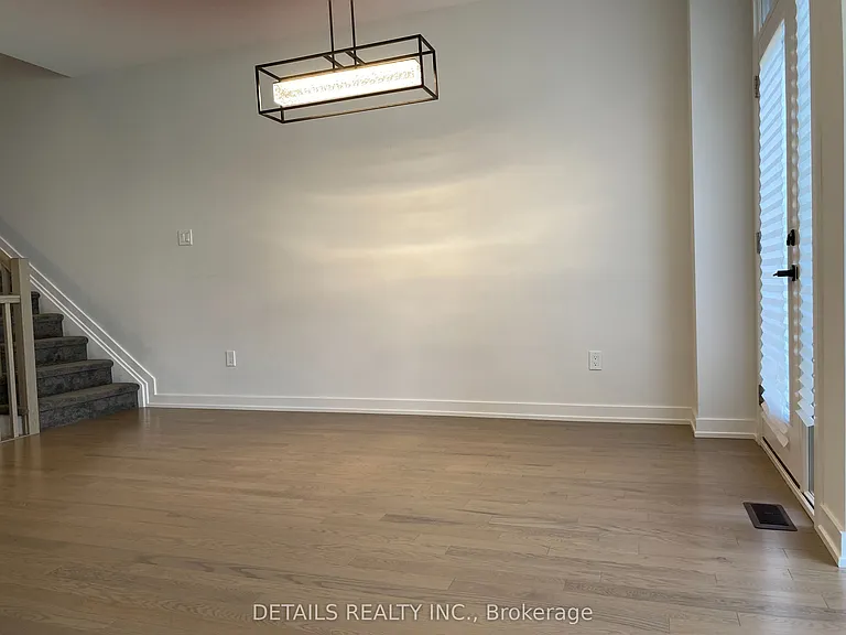 370 Walden Dr — Photo 12