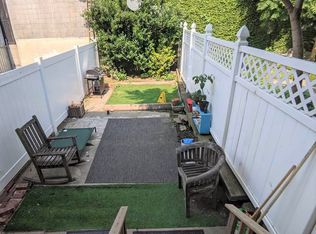 58-89 54th St Unit 2R, Maspeth, NY 11378