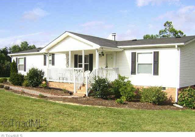 1st image of 376 Country Acres Ln