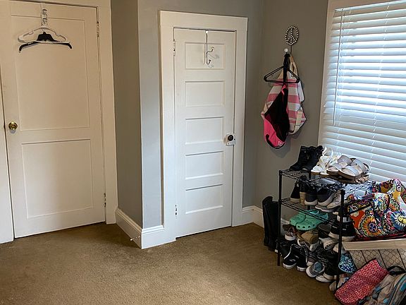 4th image of 115 Pepper Ln