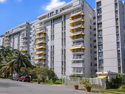 7 Avenida Laguna APT GB-7, Carolina, PR, 00979