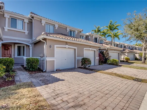 9957 Chiana Cir, Fort Myers, FL 33905