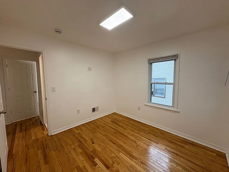 425 Drummond Ave — Photo 30