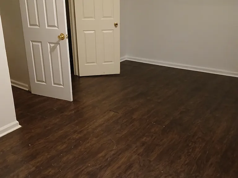 Upstairs left bedroom