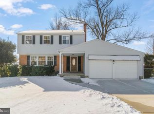 6 Waverly Rd, Cherry Hill, NJ 08003