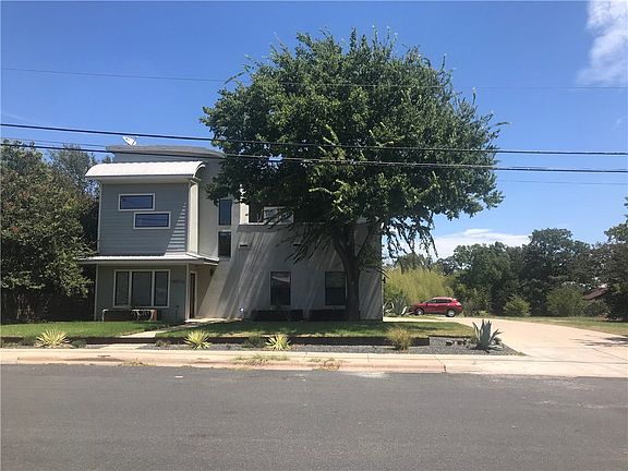 2nd image of 1907 Greenwood Ave #4