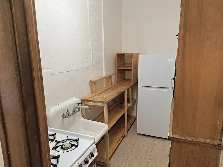225 Place Apartments — Photo 51