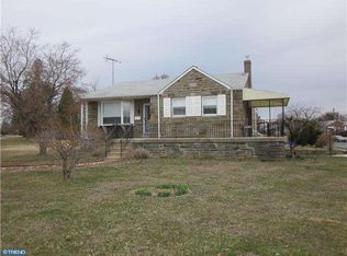 7701 Fairfield St, Philadelphia, PA 19152