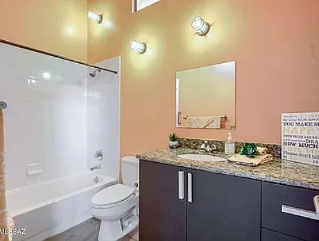 1001 E 17th St #131 — Photo 13