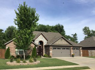 5707 S 60th Pl, Rogers, AR 72758
