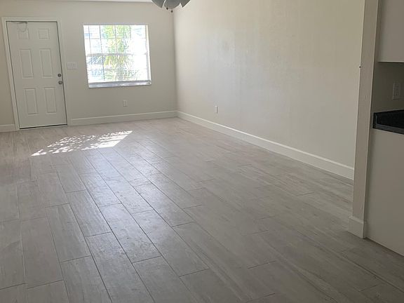 4th image of 3620 Placid View Dr