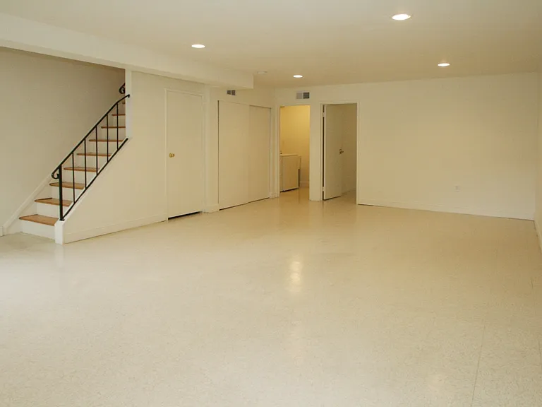 11 Carriage Way #11 — Photo 18