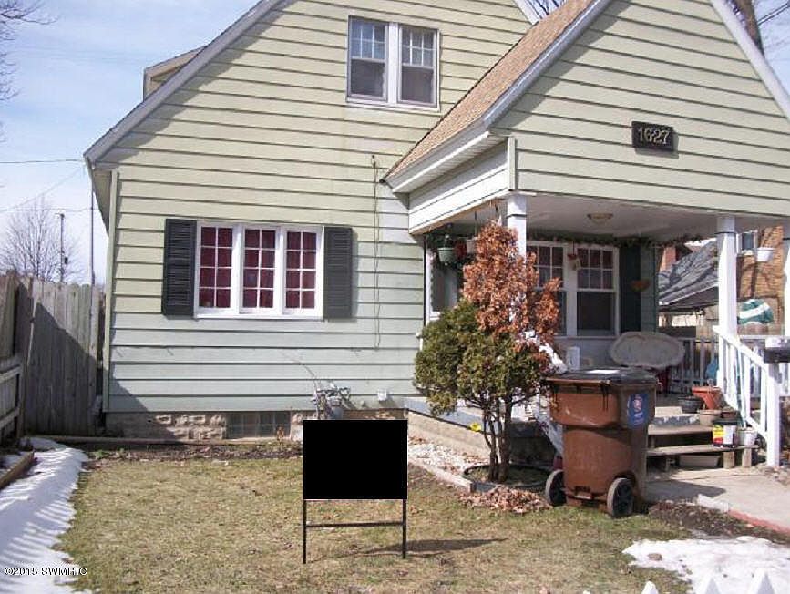 1st image of 1627 Leestma Ave SW