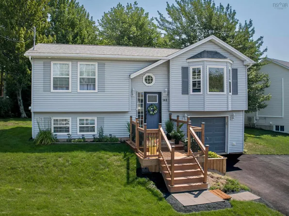 141 Hemlock Dr, Elmsdale, NS B2S 1B9