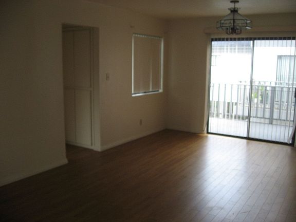 4th image of 506 N Chapel Ave APT F
