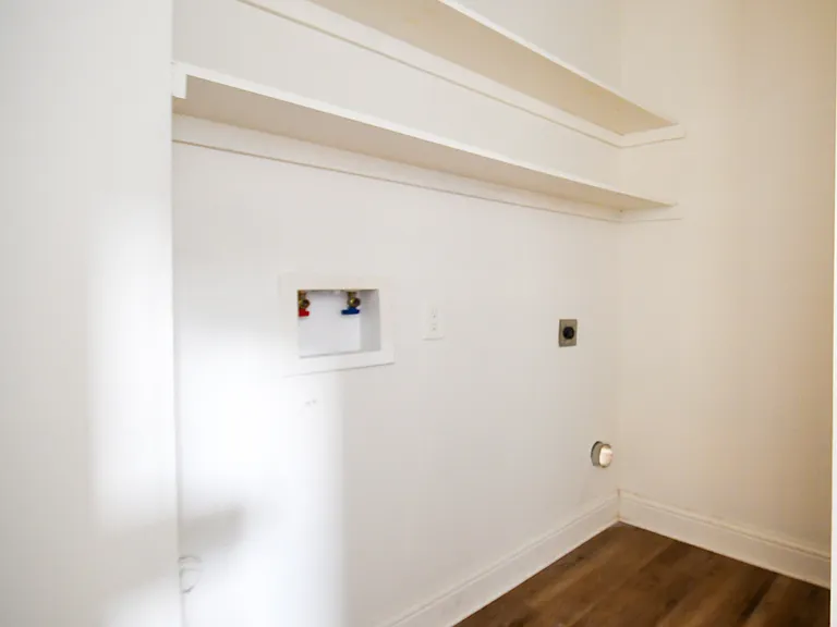 740 Thayer St #2B — Photo 17