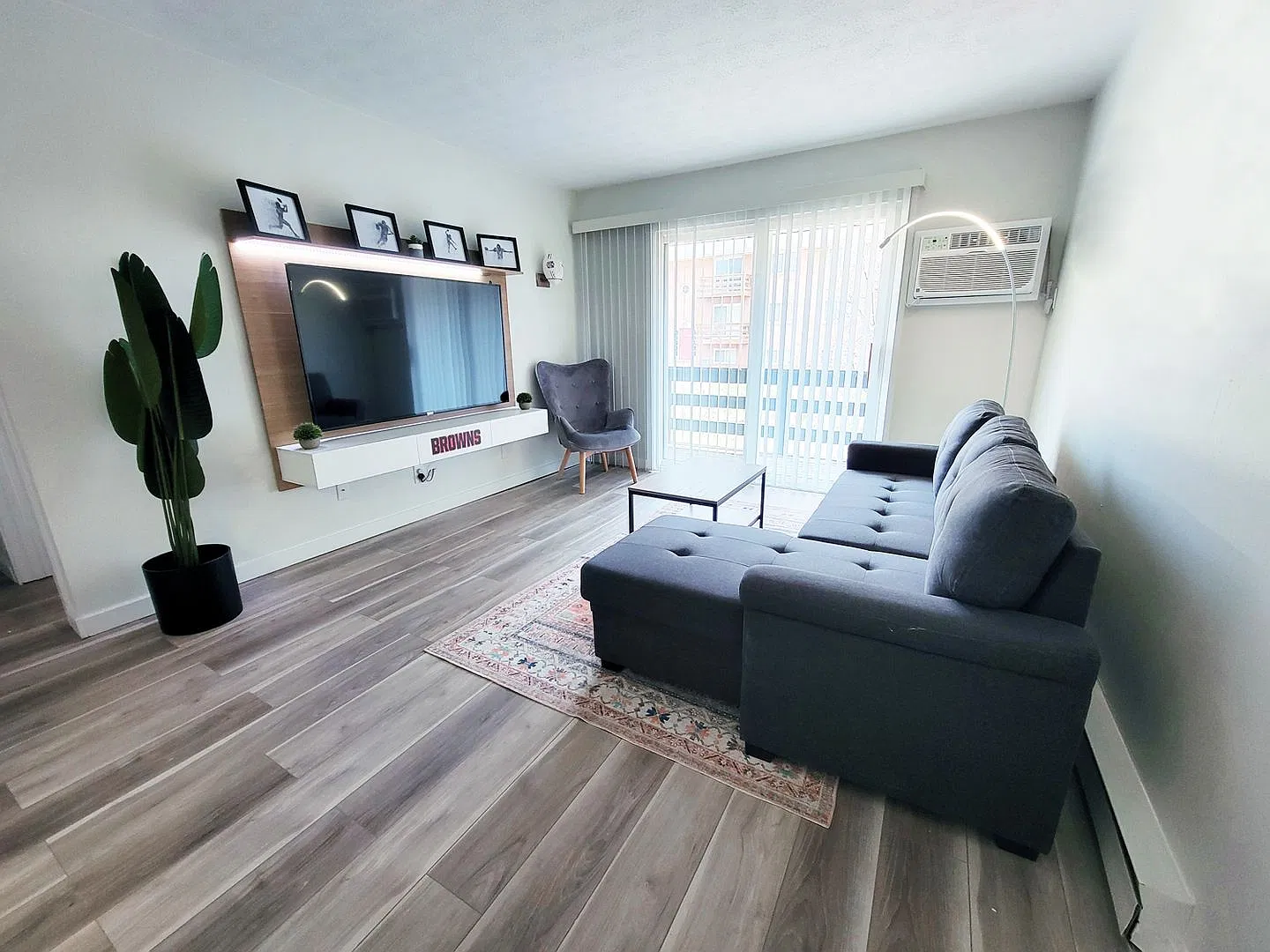 Hall of Fame Apartments — Photo 3
