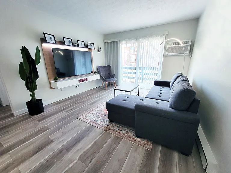 Newly Renovated 1 & 2 Bedroom Apartments in Canton, OH — Photo 3