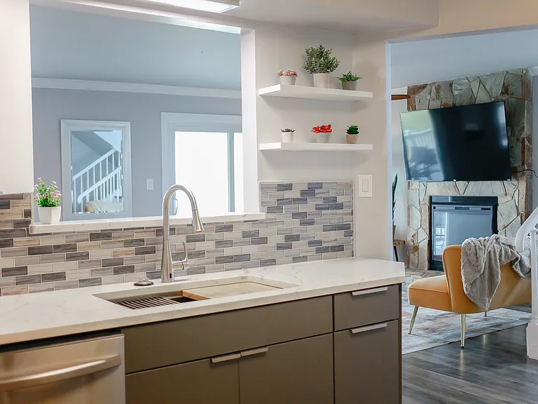 810 W Ocean View Ave #B — Photo 30