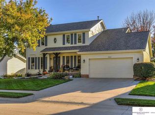 17107 Orchard Ave, Omaha, NE 68135