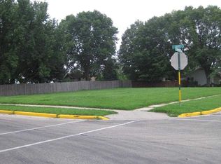 213 S 8th St, Mount Horeb, WI 53572