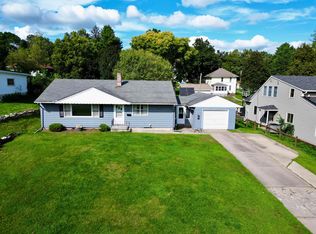 408 North St, Decorah, IA 52101