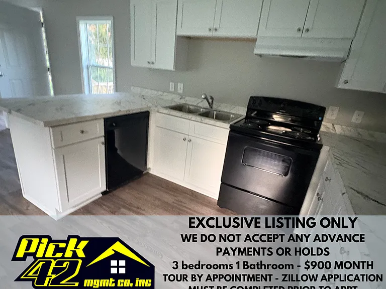 4635 Willow Ln — Photo 3